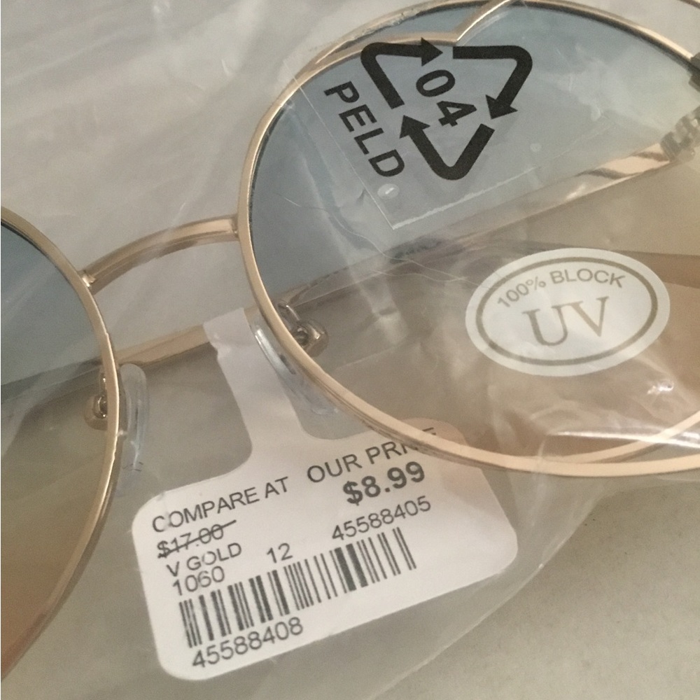 Metal Heart Circle Frame Sunglasses - Picture 6 of 7